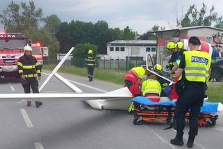 Policie vyšetřuje pád kluzáku v Havlíčkově Brodě, shání svědky i video - Novinky